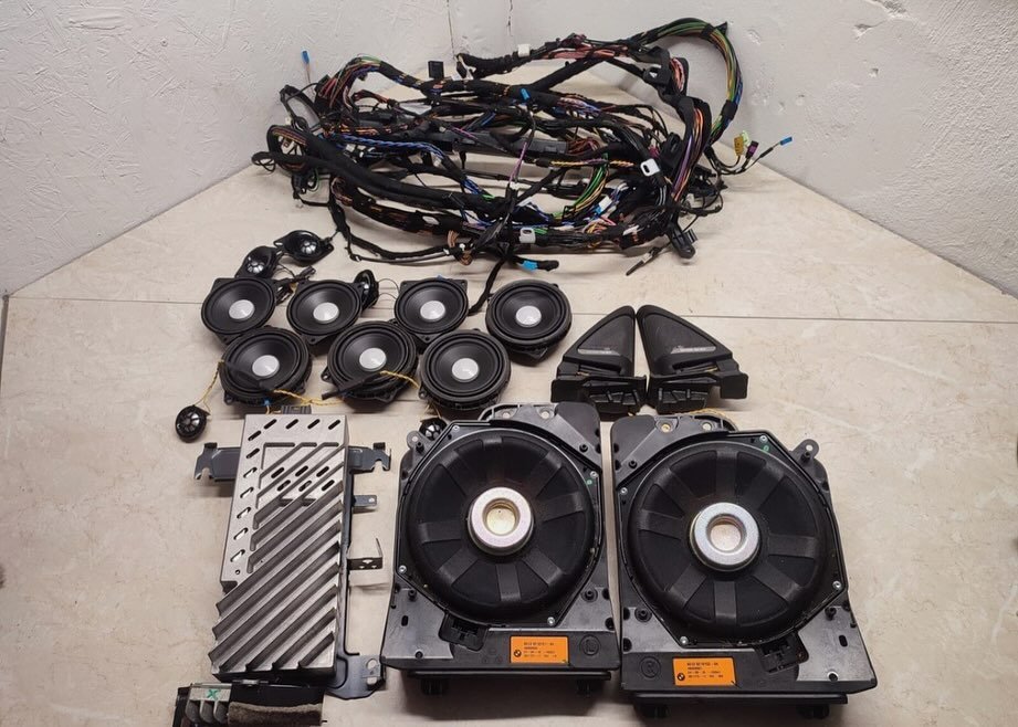 BMW M4 F82 Top-Hifi Amplifire - Image 2