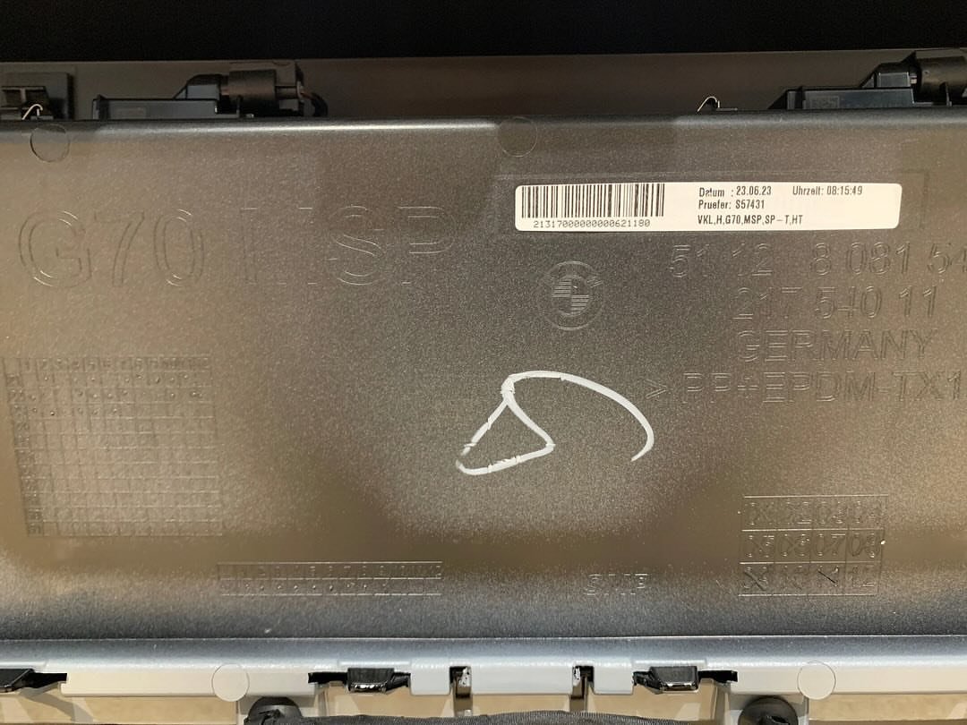 BMW I7 G70 rear bumper m package c4p - Image 8