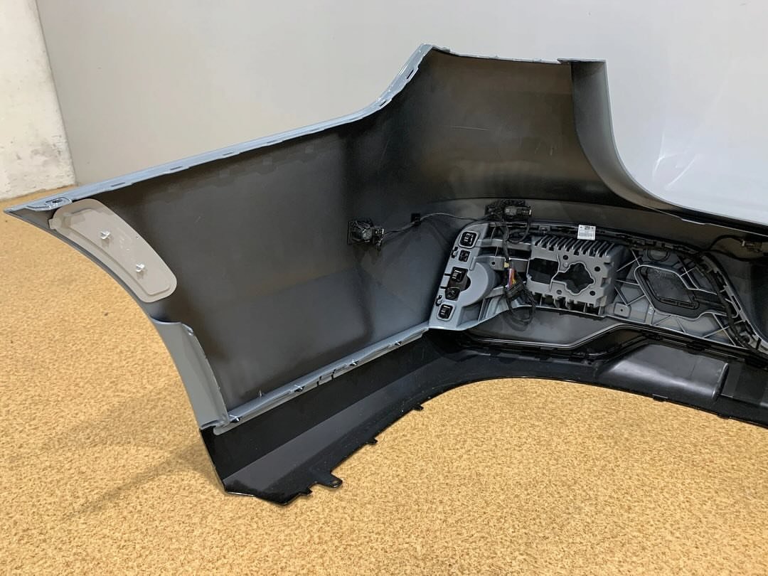 BMW I7 G70 rear bumper m package c4p - Image 7