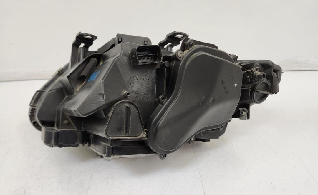 07-10 OEM BMW E92 E93 M3 passenger side adaptive xenon HID headlight assembly - Image 2