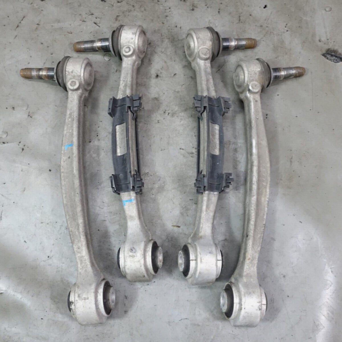 OEM BMW F80 F82 F83 F87 M2 M3 M4 Rear right lower uper controle arm wishbone tie rod set