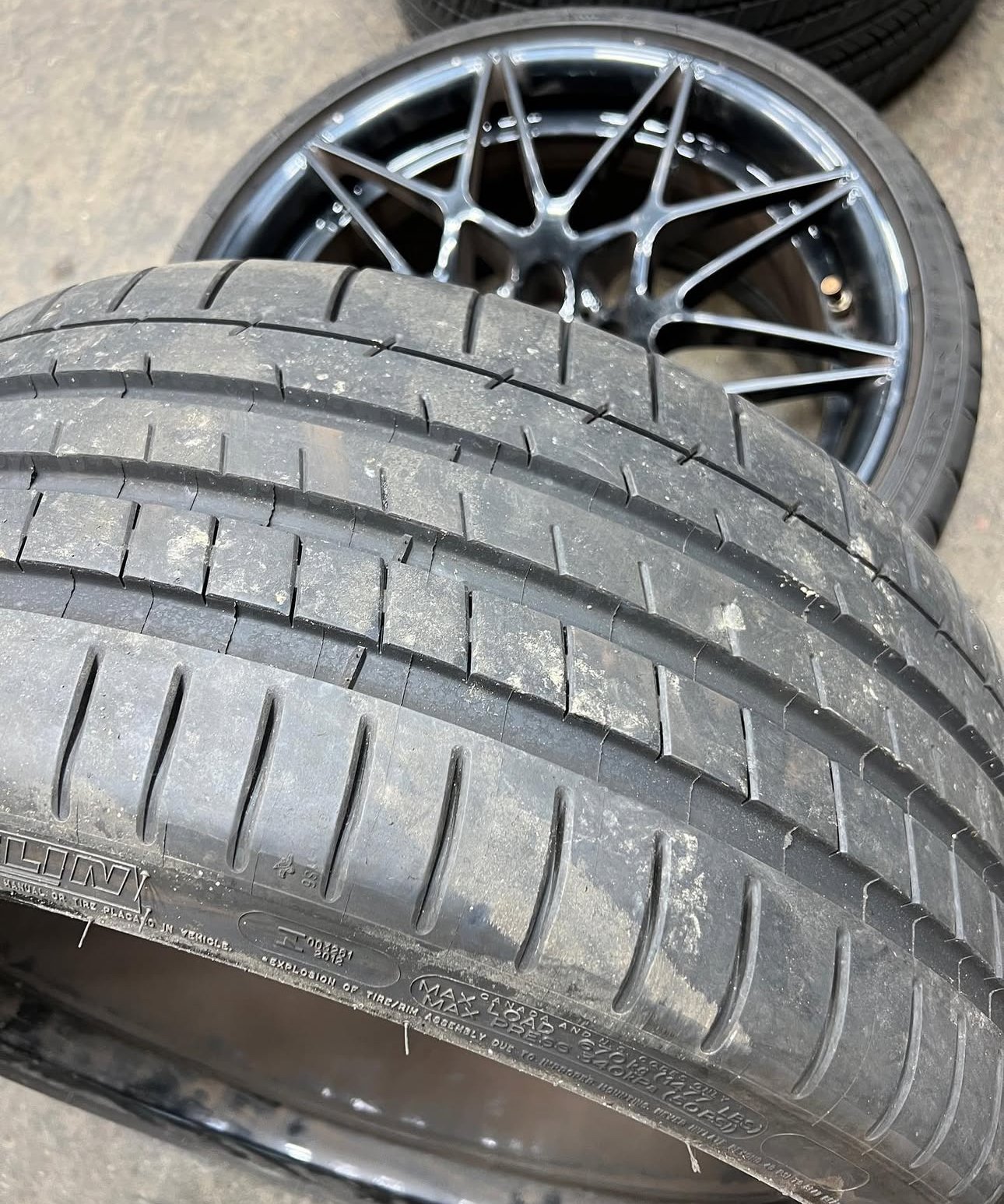 Genuine 666M Gloss Black : Michelin Tires - Image 7