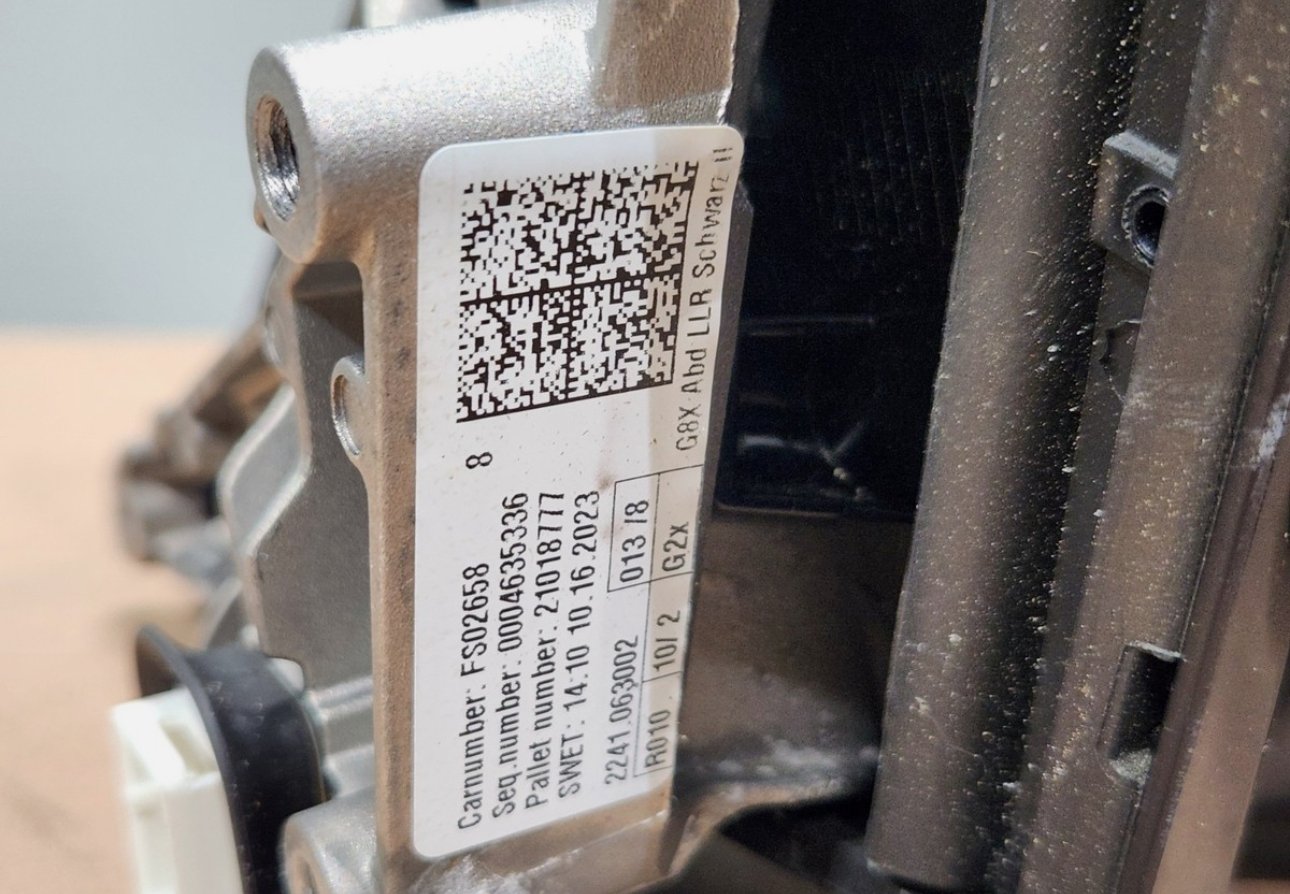 OEM BMW G80 M3 Passenger Side Heated Mirror Assembly Black w/ Camera - Image 6