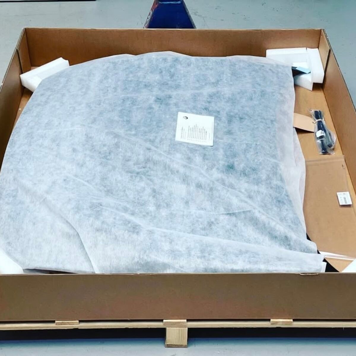 LIGHT WEIGHT BMW F87 M2C CARBON FIBER HOOD