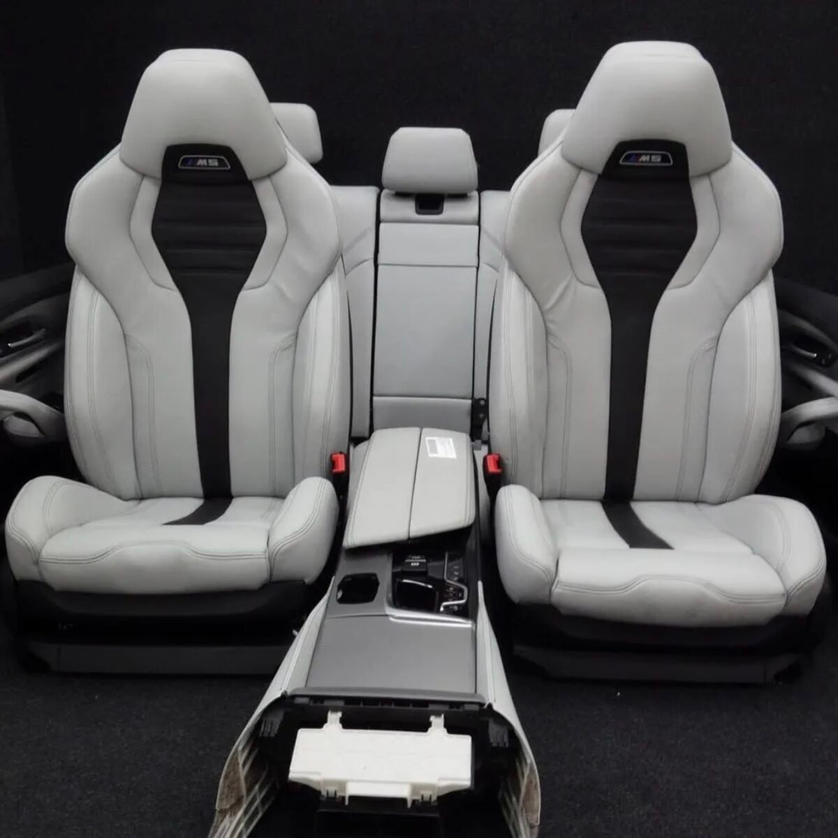 BMW M5 F90 / G30 COMPLETE INTERIOR ASSEMBLY WITH DOOR PANELS AND ARM REST