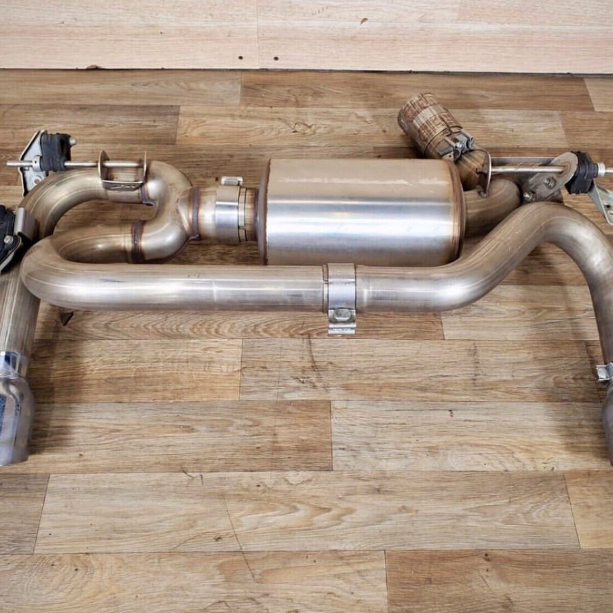 BMW F30 F32 335/435i N55 AWE Axle Back Exhaust