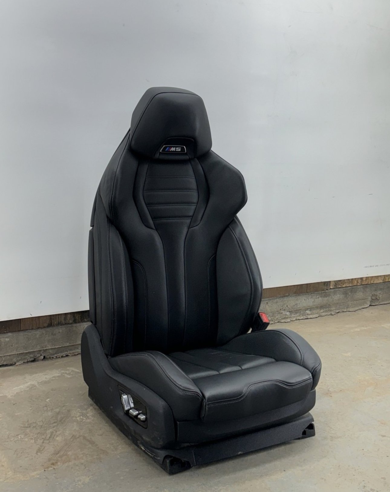 OEM 18-23 BMW F90 M5 COMPETITION FRONT RIGHT PASSENGER SIDE LEATHER SEAT - Image 3