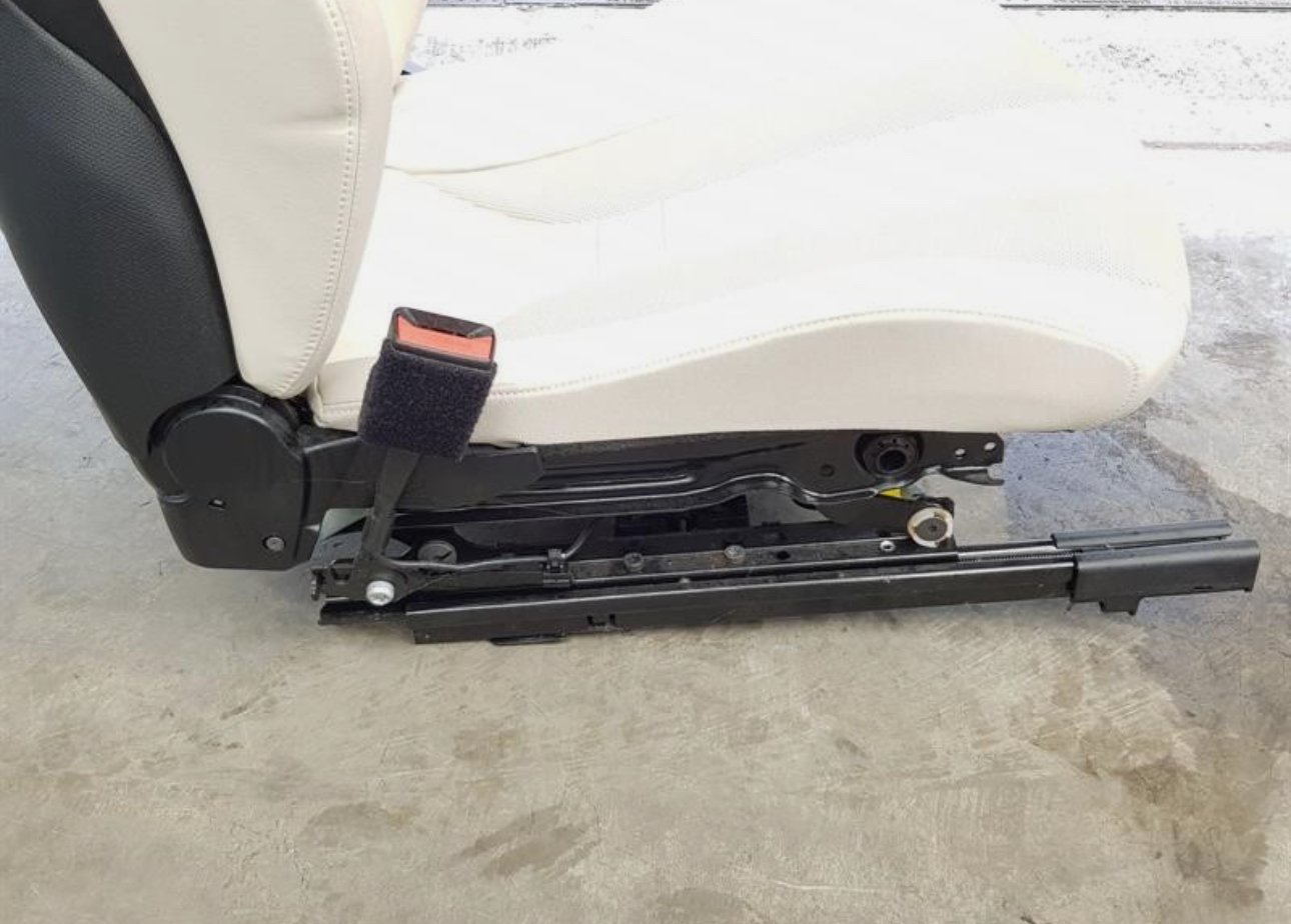 2013 On I12 BMW I8 FULL INTERIOR SEATS FRONT AND REAR 2 DOOR COUPE - Image 8