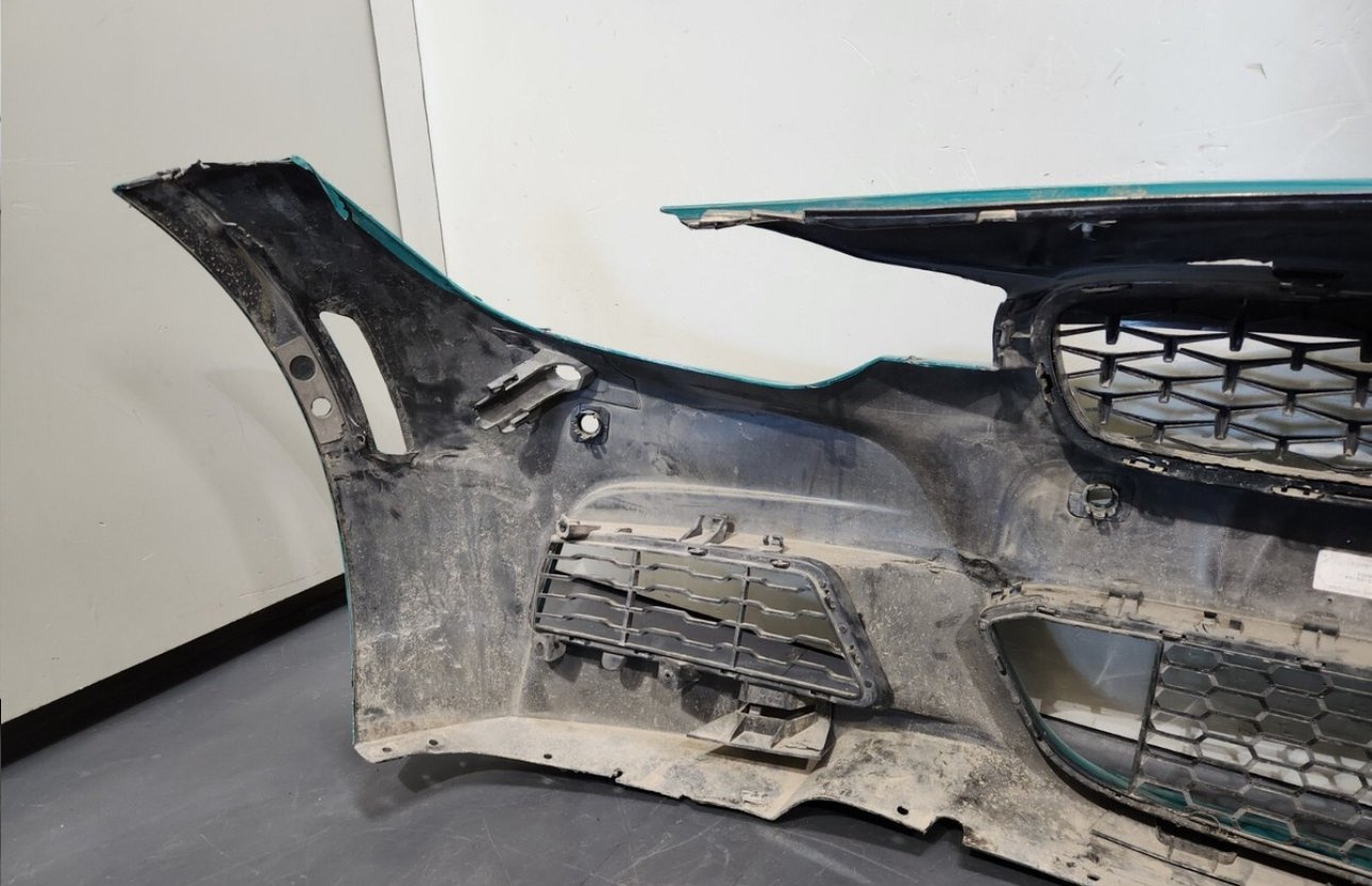 OEM BMW F30 F31 Front Bumper Cover M SPORT COMPLETE PDC w/Grille - Image 6