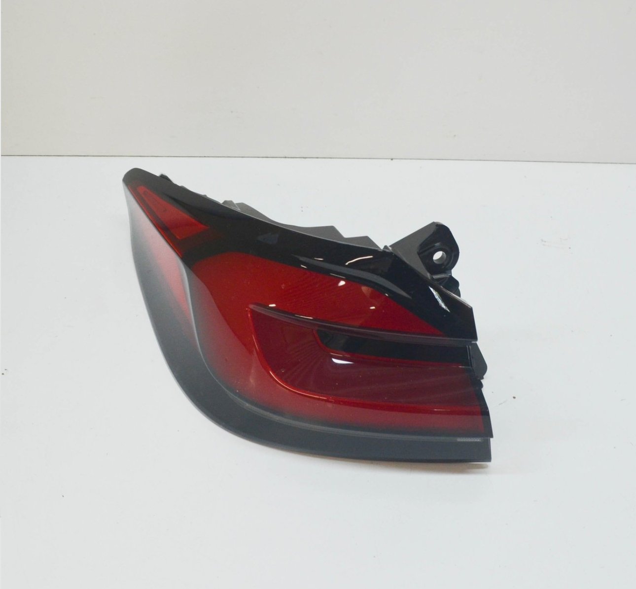 BMW 5 G30 LCI Rear Taillight Set LED 5A2AEC0 63135A2AEC0 New Genuine - Image 3