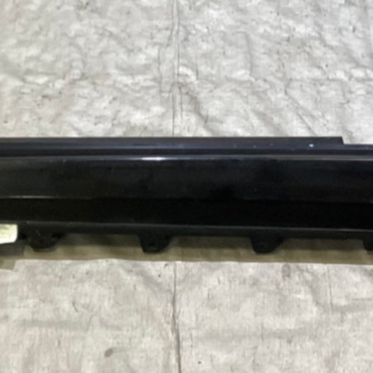 2015-2020 F82 F83 BMW M4 Coupe  Convertible Passenger Side Skirt Rocker Panel  Black Sapphire Metallic