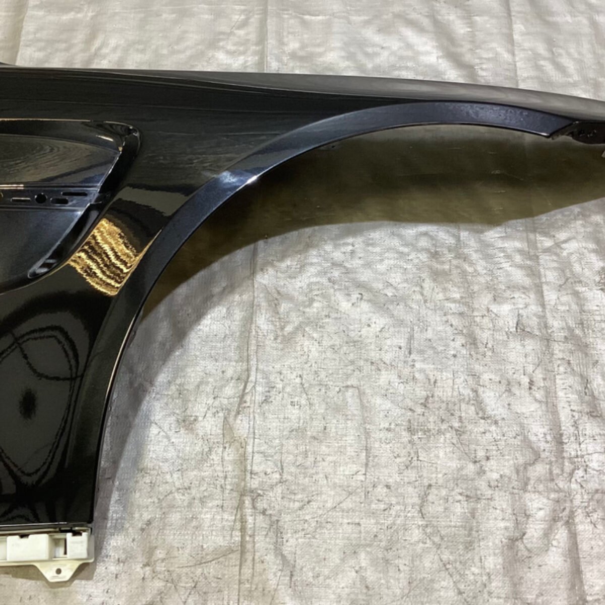 2015-2020 F82 F83 BMW M4 Passenger Side Fender Panel / Black Sapphire Metallic