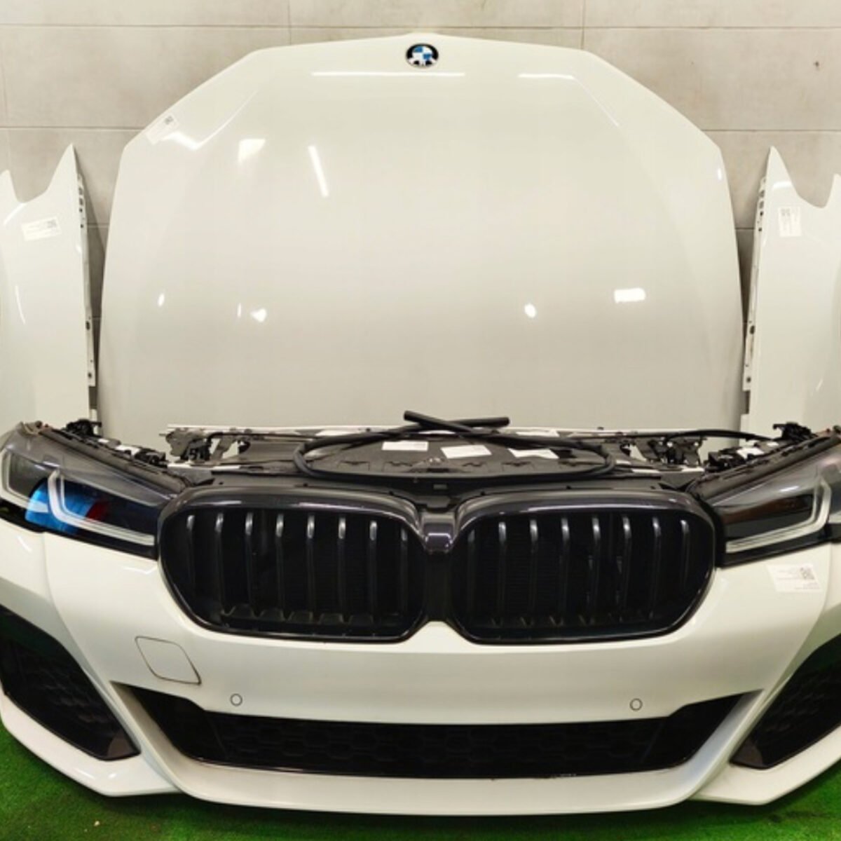 Bmw g30 Ici front hood bumper headlights fenders front reinforcement (belt) m-package a300