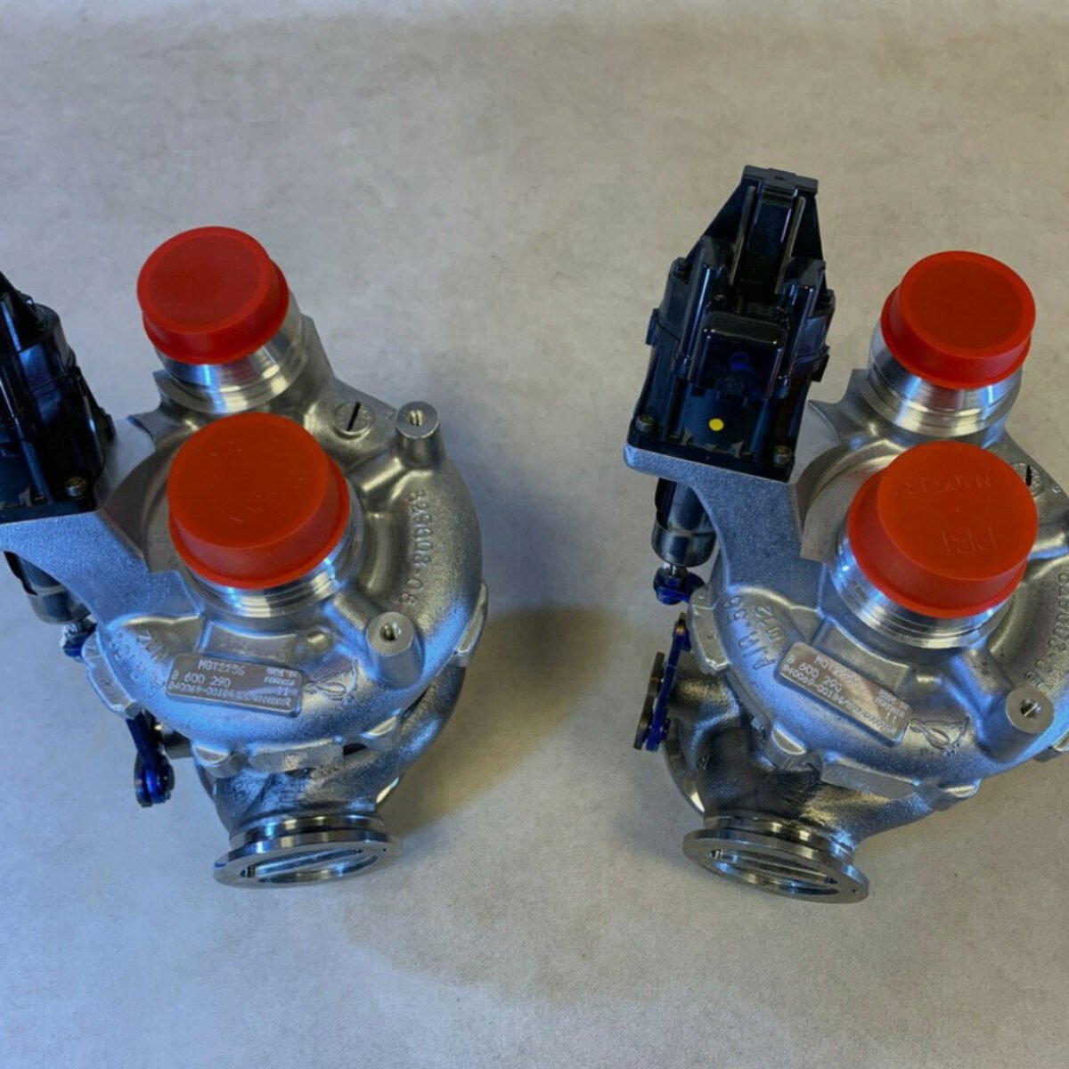 BMW 5 7 X5 X7 G30 G11 G12 GO5 GO7 GENUINE SET 2X NEW Turbo Chargers 5.0i