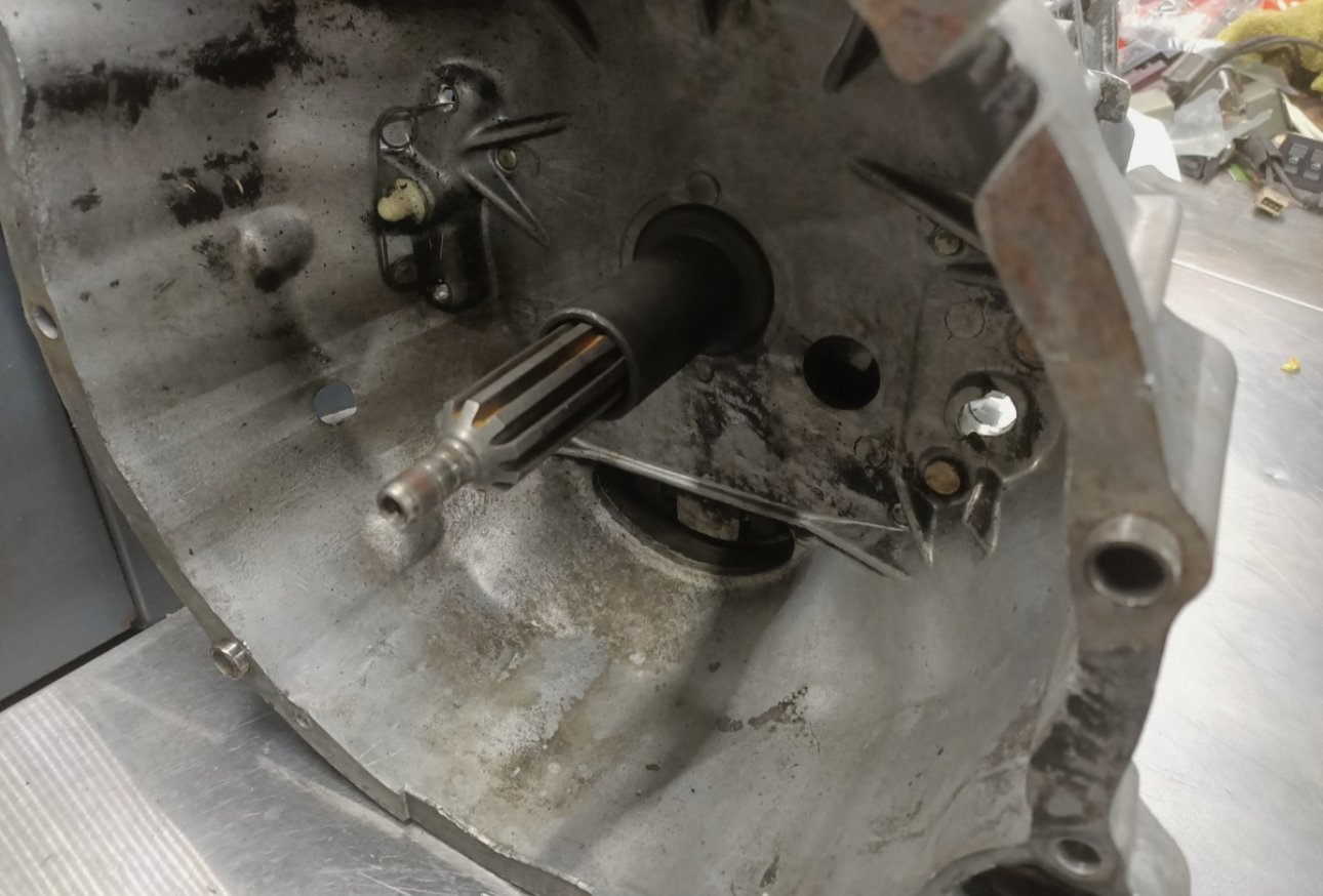 gearbox BMW Wood Dogleg gearbox getrag - Image 4