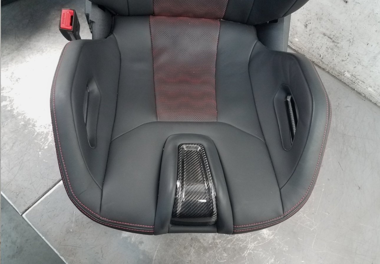 2024 BMW M3 CS xDrive BMW G80 OEM Carbon Bucket Seat Set #7239 Z13 - Image 2