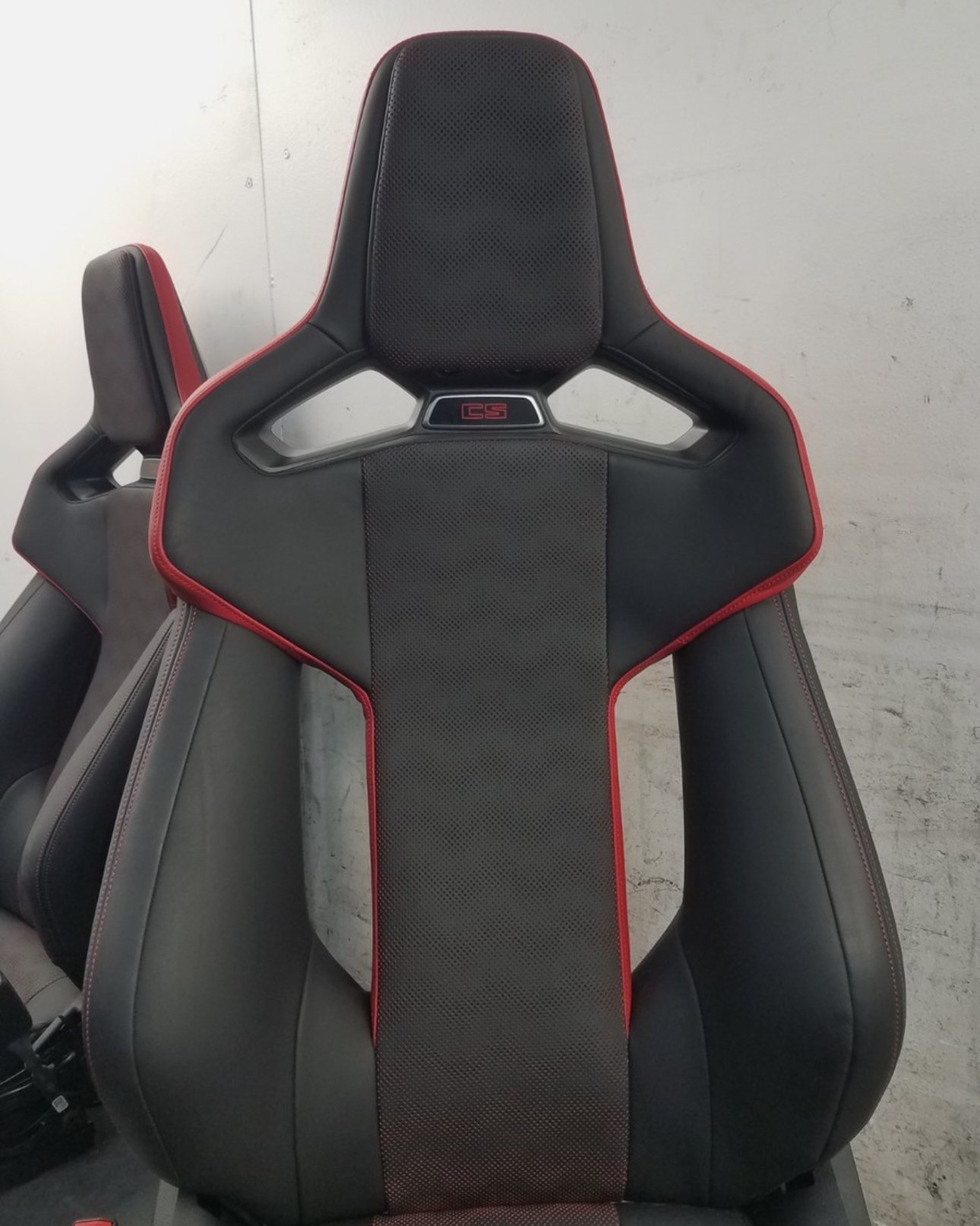 2024 BMW M3 CS xDrive BMW G80 OEM Carbon Bucket Seat Set #7239 Z13 - Image 5