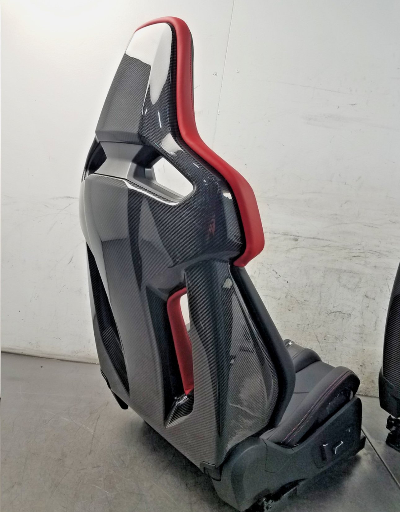 2024 BMW M3 CS xDrive BMW G80 OEM Carbon Bucket Seat Set #7239 Z13 - Image 10