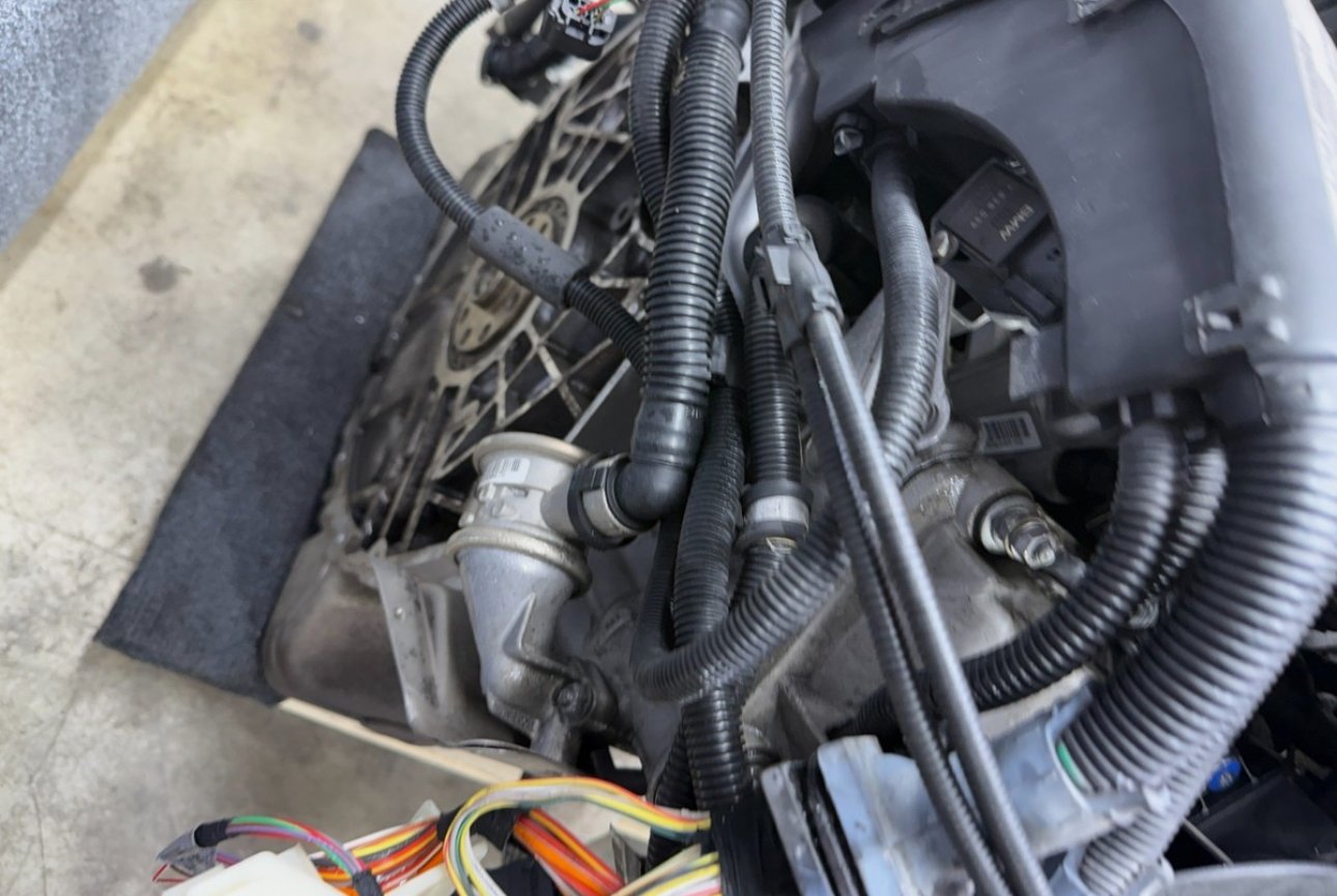 BMW E90 E92 E93 M3 2008-2013 OEM ENGINE MOTOR - Image 10