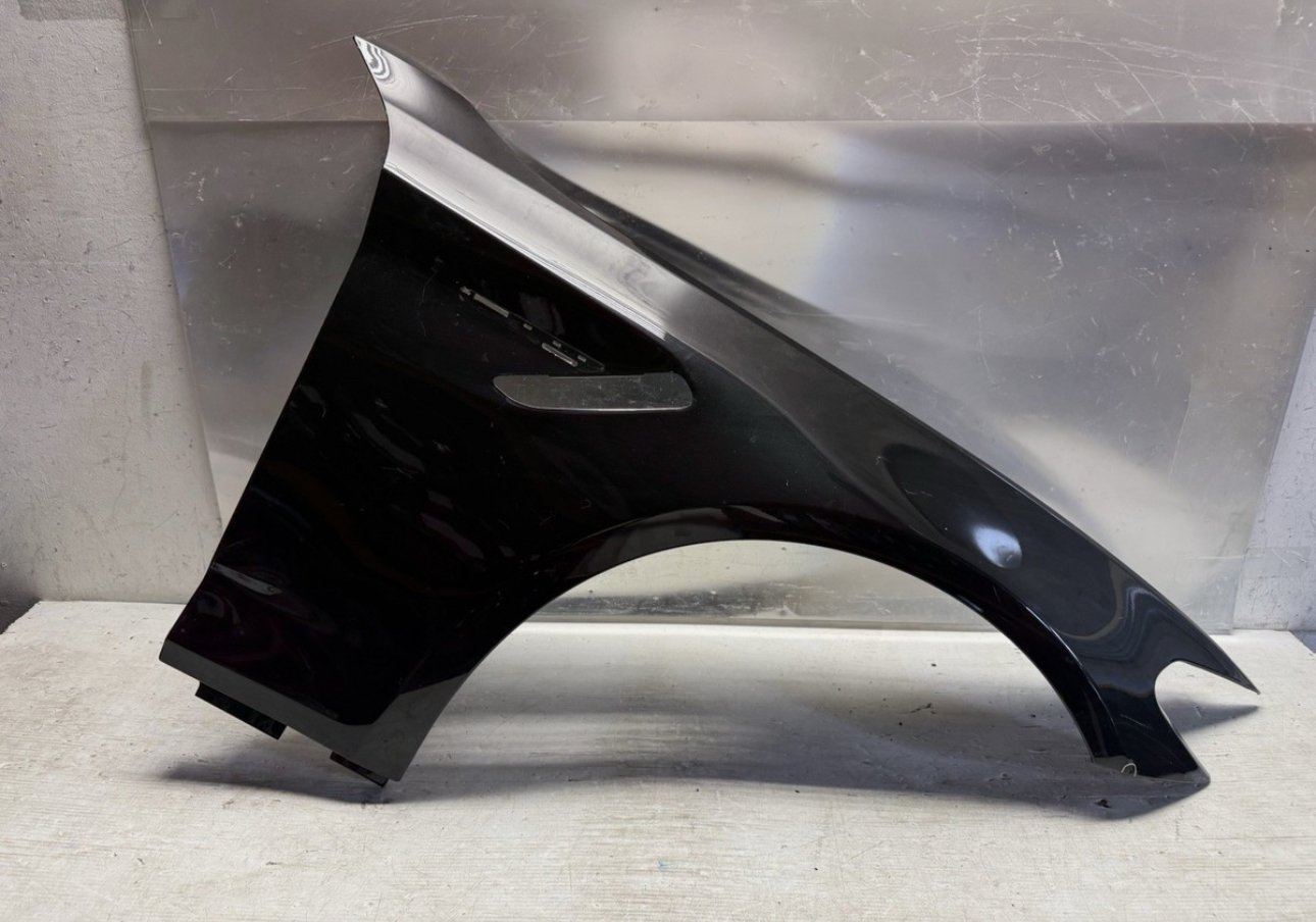 2018 2019 2020 2021 2022 2023 BMW M5 F90 Right Passenger Side Fender Panel OEM