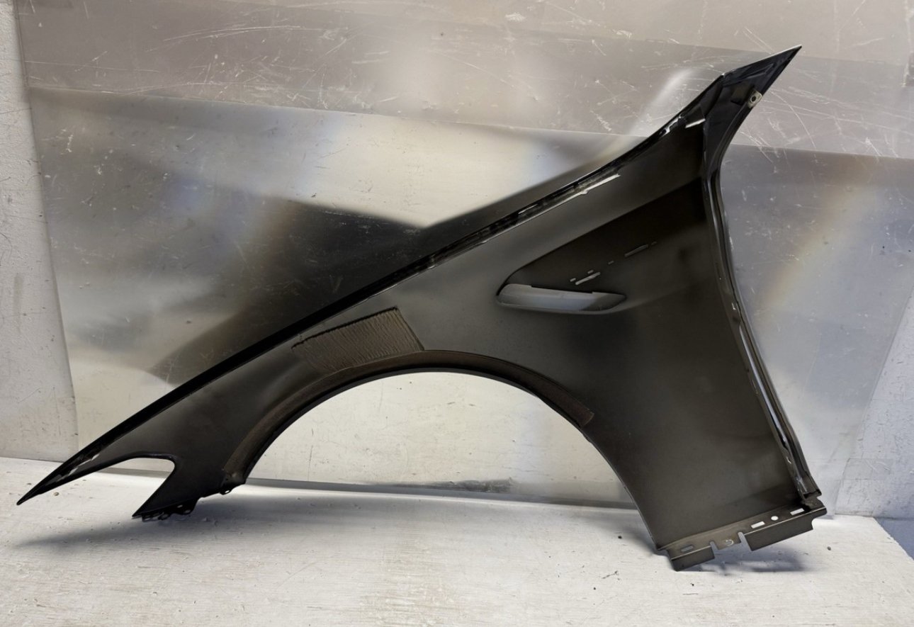 2018 2019 2020 2021 2022 2023 BMW M5 F90 Right Passenger Side Fender Panel OEM - Image 3