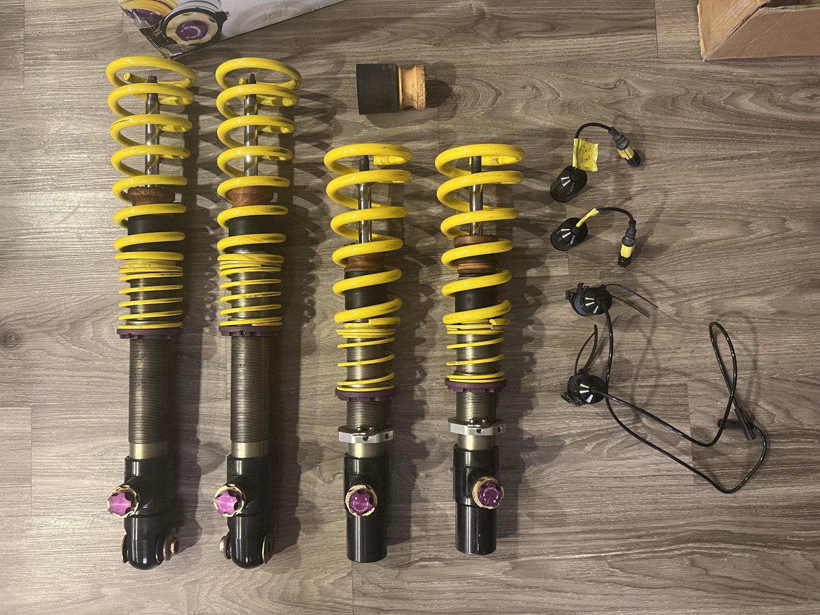 Full set KW V4 coilovers for BMW F90 M5