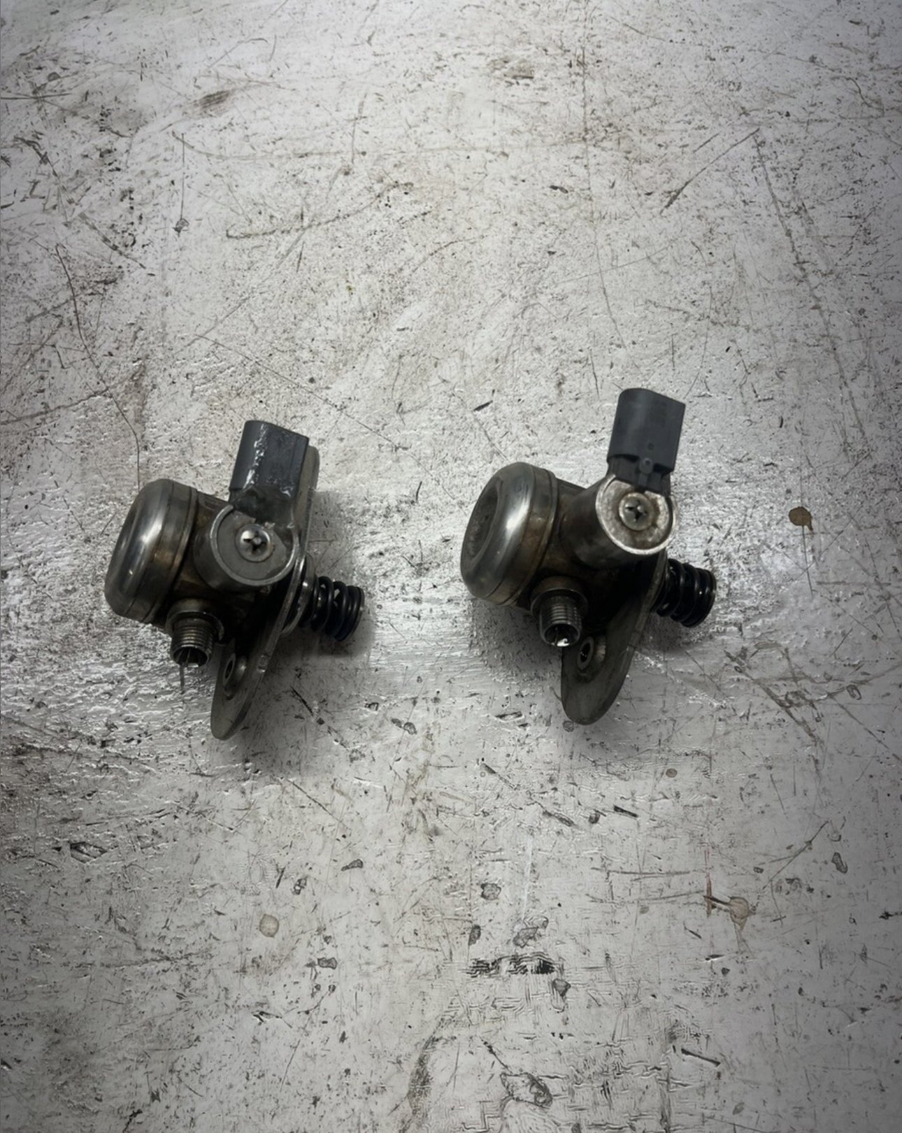 BMW M5 S63 High Pressure Fuel Pimp Pair Left+Right - Image 4