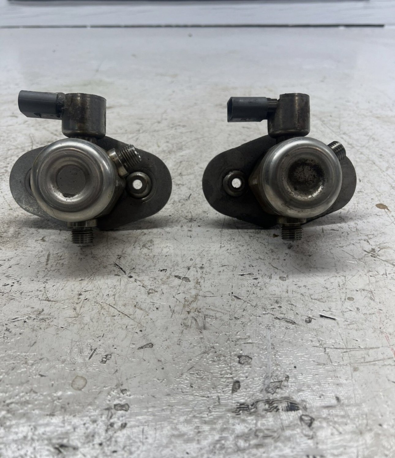 BMW M5 S63 High Pressure Fuel Pimp Pair Left+Right - Image 10