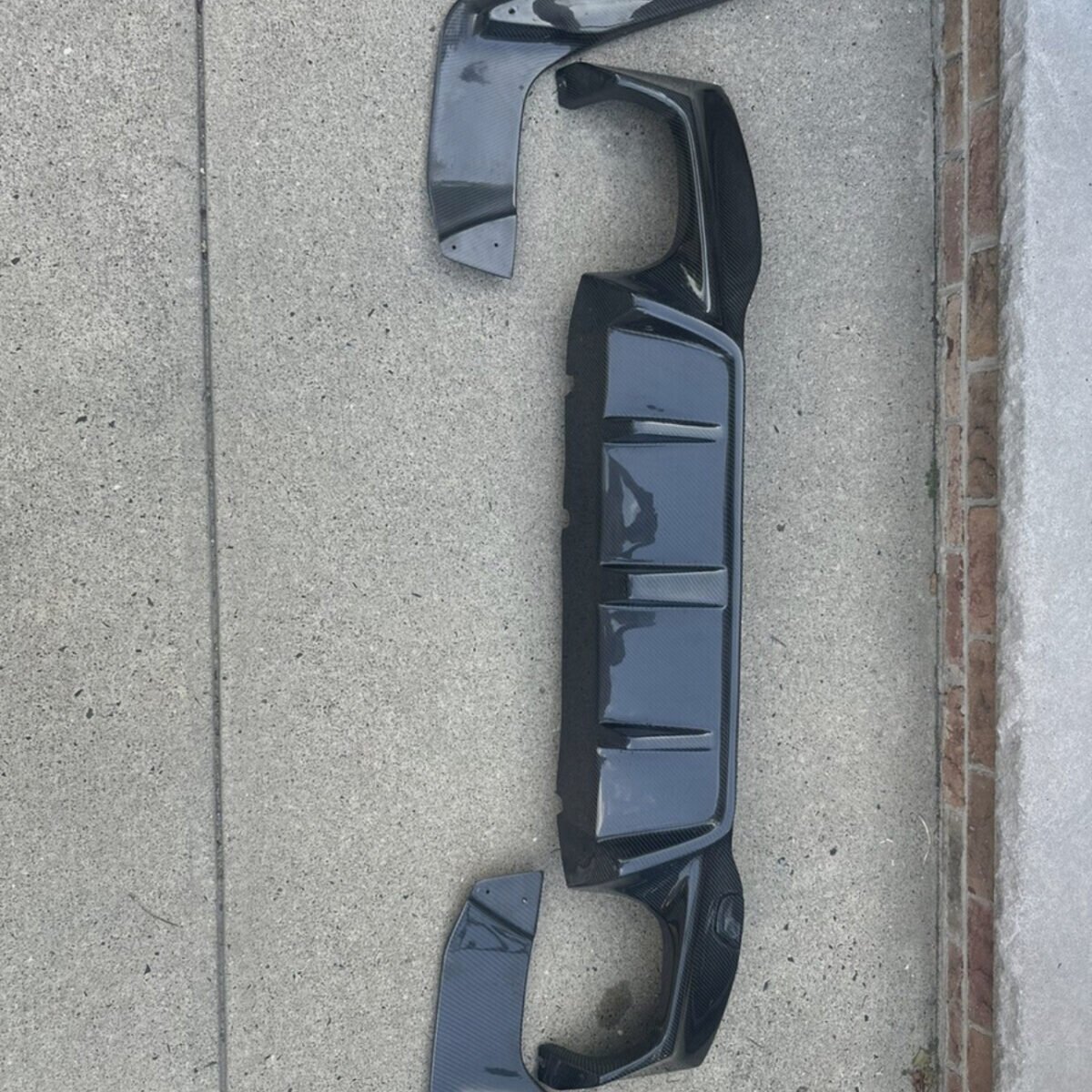 M5 F90 CARBON FIBRE REAR DIFFUSER