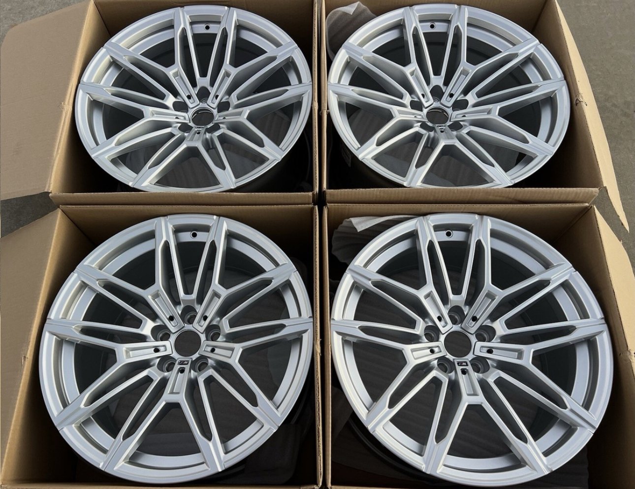 Set of FOUR BRAND NEW GENUINE OEM BMW G87 M2 2023 2024 Silver 930M Wheels Rims! - Image 3