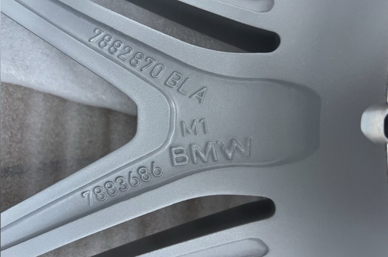 Set of FOUR BRAND NEW GENUINE OEM BMW G87 M2 2023 2024 Silver 930M Wheels Rims! - Image 12