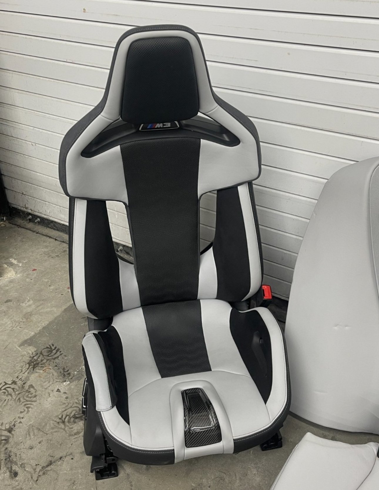 2024 BMW M3 M4 G80 G82 FRONT CARBON BUCKET SEATS REAR SEATS INTERIOR SET OEM - Image 3