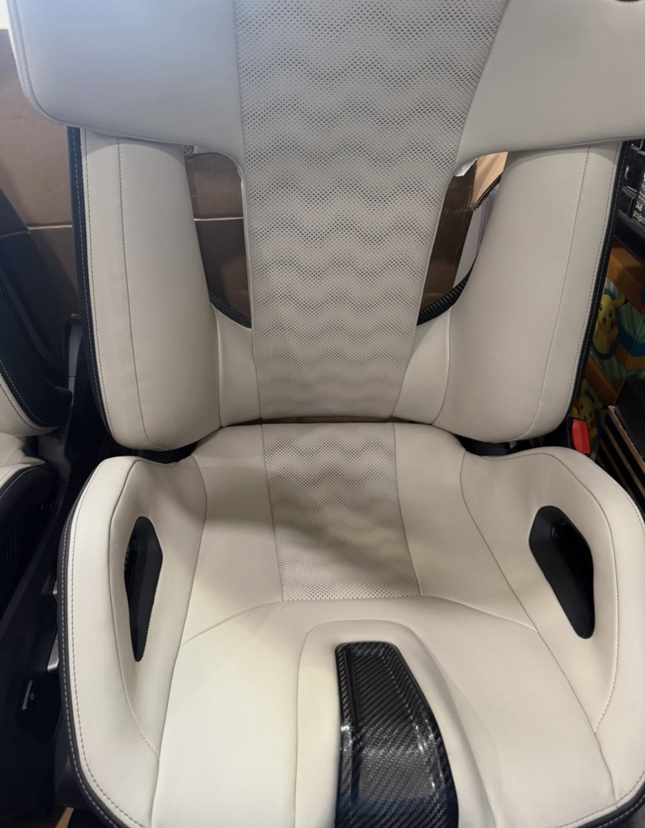 BMW m4 g82 carbon bucket seats - Image 9