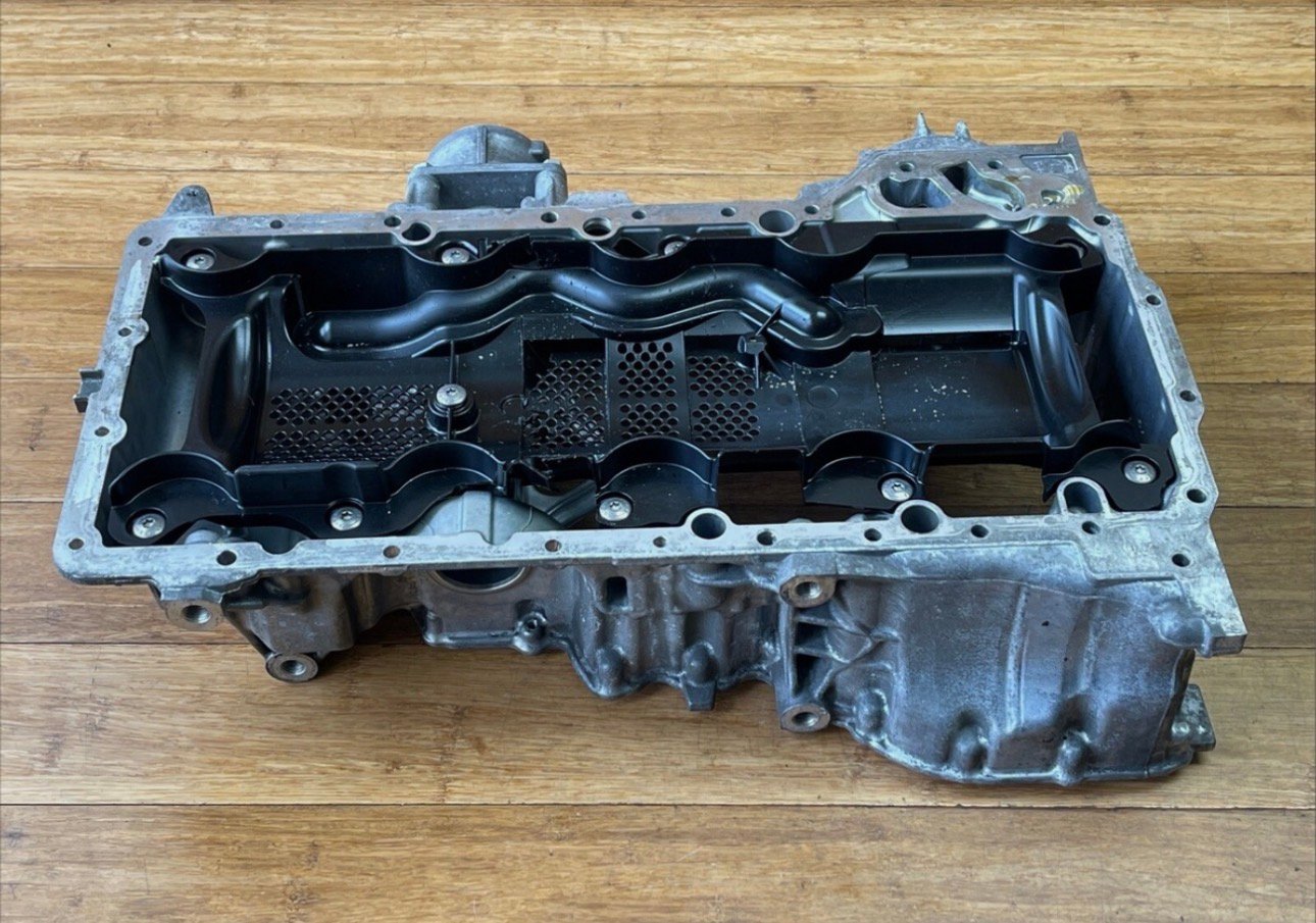 BMW M5 F90 M8 Front Engine Upper Oil Sump Pan OEM ORIGINAL NOTE - Image 9