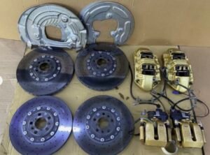 OEM BMW F90 M5 F91 F92 F93 Carbon Ceramic Disc and Gold Brake Calipers Full Set