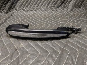 BMW F90/G30/G31 5-Series M5 Exterior Door Handle Right Black