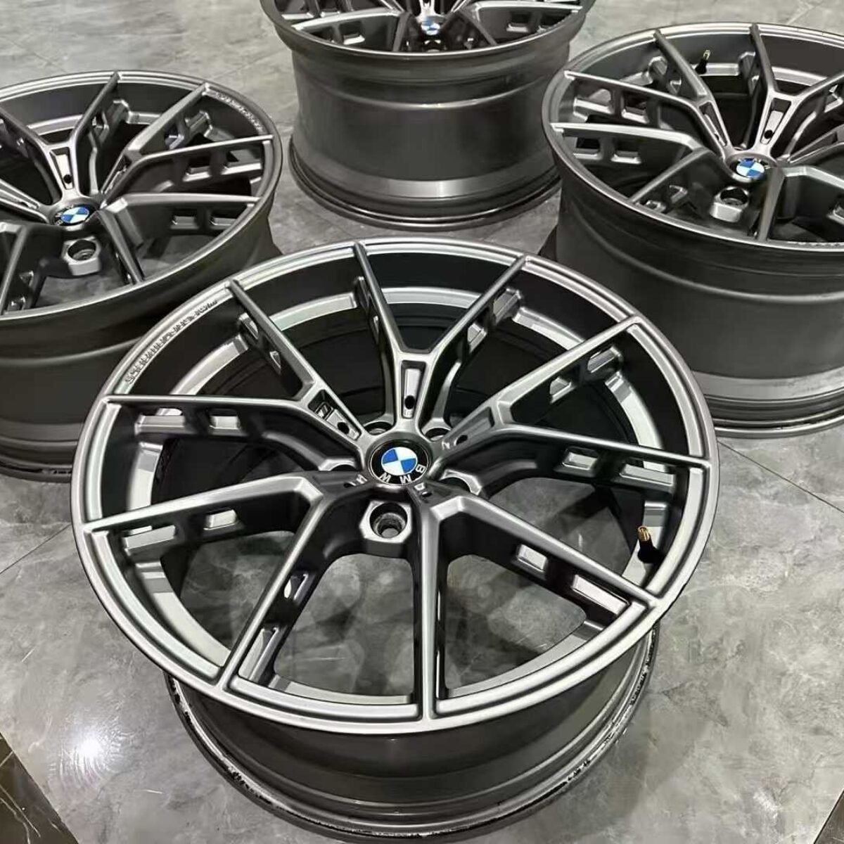 BMW M5 (F90) / M8 (F9x) Genuine 863M Ferric Grey Forged 20″ Wheels