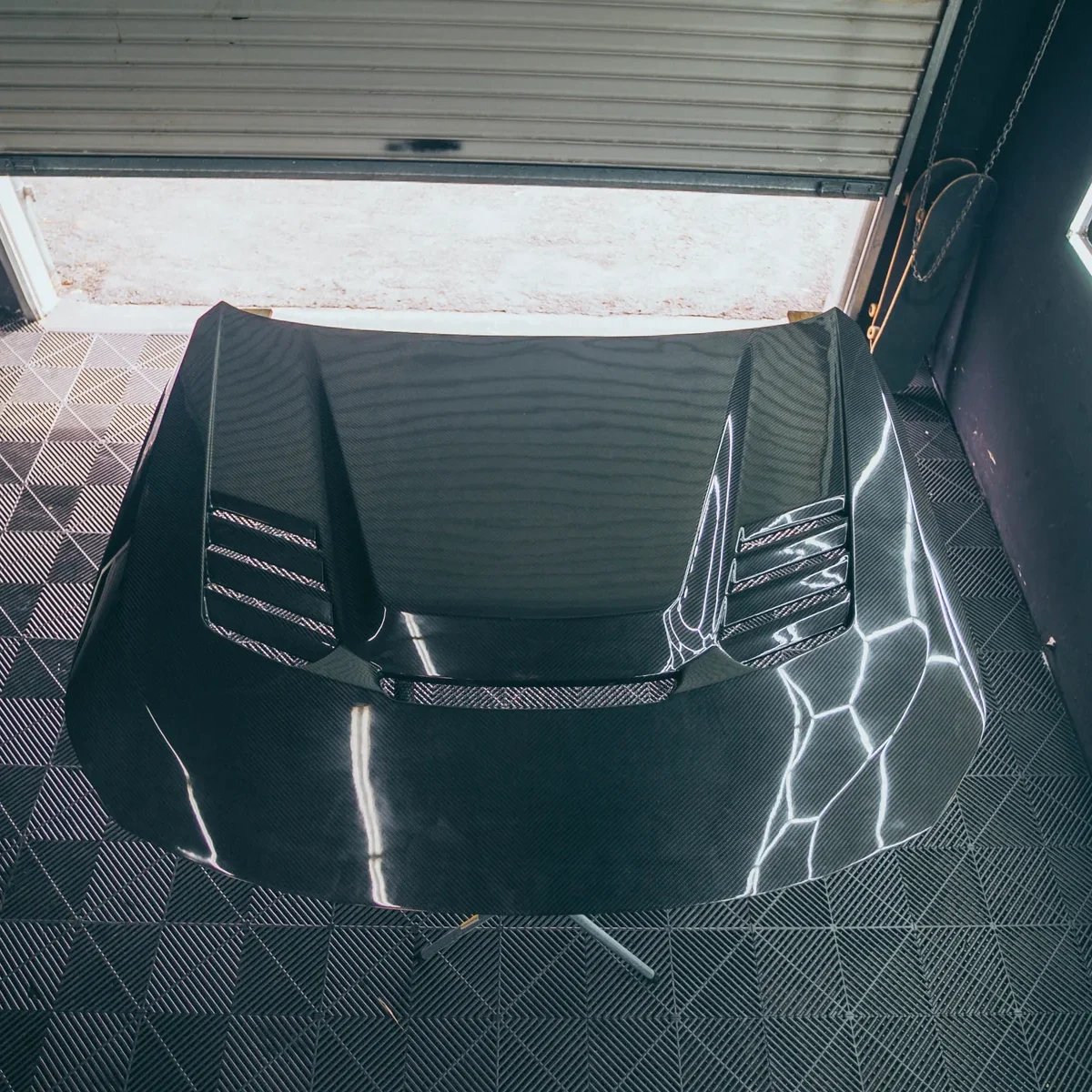 BMW G87 M2/G42 2 SERIES VST DRY CARBON FIBER HOOD