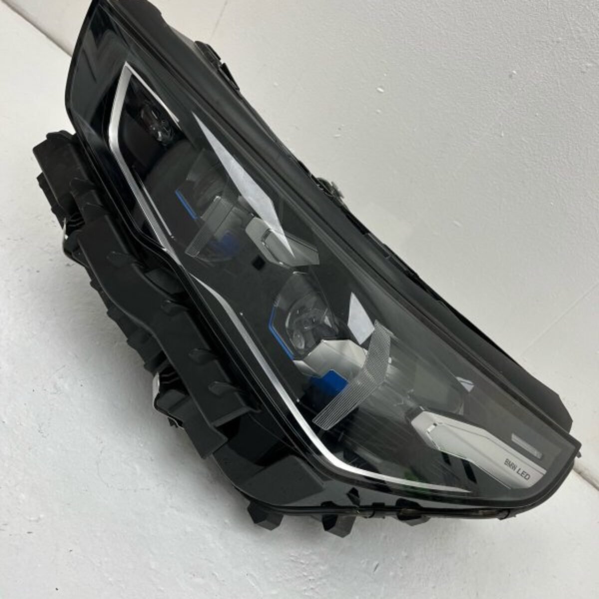 2025 BMW M5 Adaptive LED Headlight Assembly – Left (Driver) (OEM)