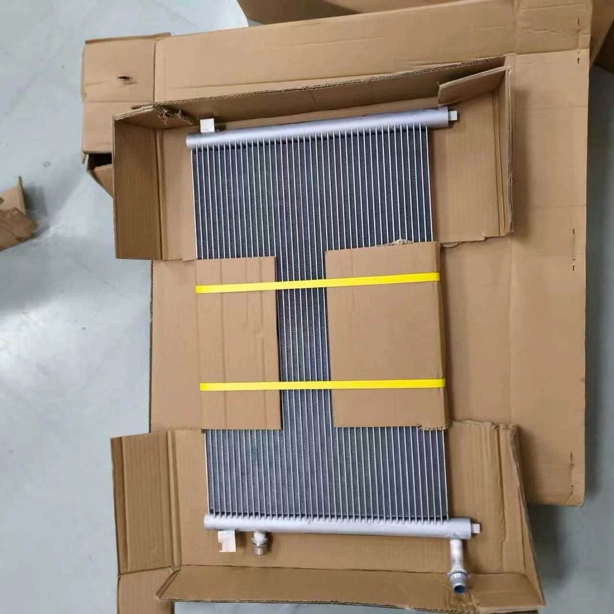 Radiators For F90 M5 F91 F92 F93 BMW M8 17228746756 17118053512